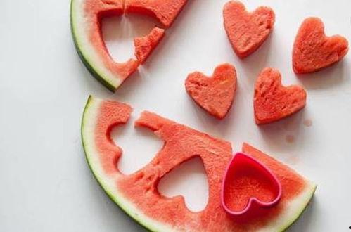 兔子吃瓜不吐籽,揭秘神奇生物的独特习性