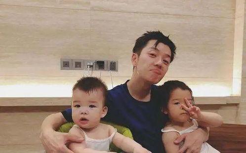 简七七认亲吃瓜系统,揭秘娱乐圈背后的亲情纠葛