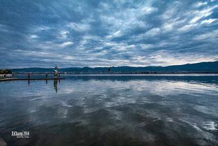 邛海17吃瓜,夏日吃瓜盛宴，畅享清凉一夏
