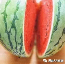 三坑吃瓜,揭秘娱乐圈的“吃瓜”盛宴