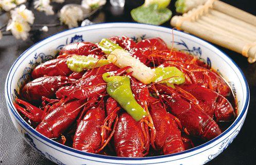 吃哈密瓜可以吃龙虾吗,美味搭配的禁忌与建议