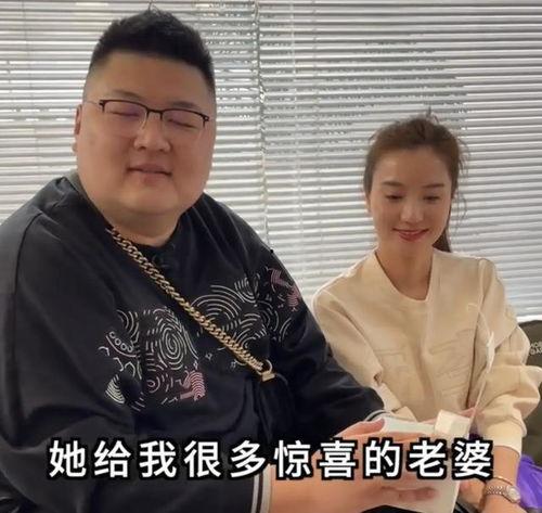 猴哥吃瓜头像,笑谈世间百态