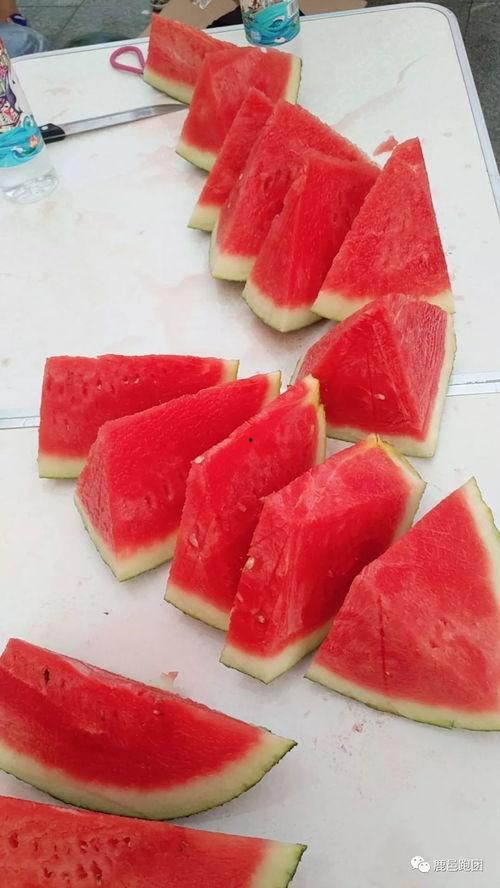 赛后吃瓜的视频,精彩瞬间幕后花絮曝光