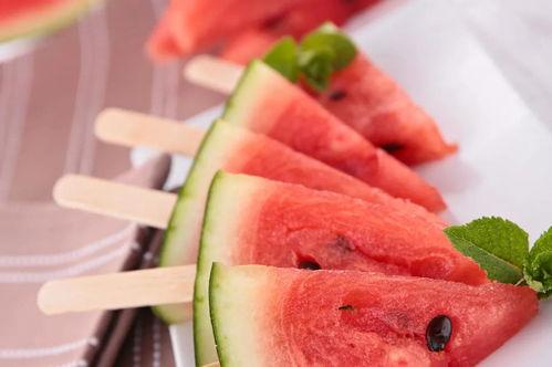 小孩吃宁夏瓜,宁夏瓜的甜蜜滋味