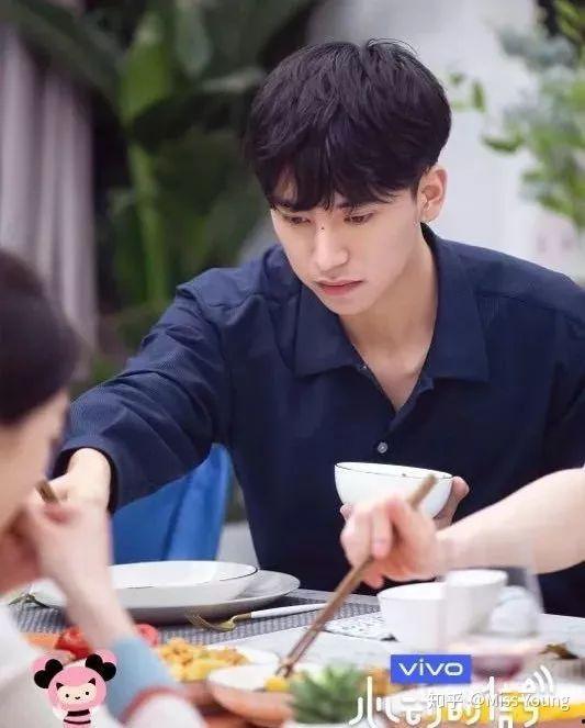 半藏回复吃瓜,揭秘网络热点的背后真相