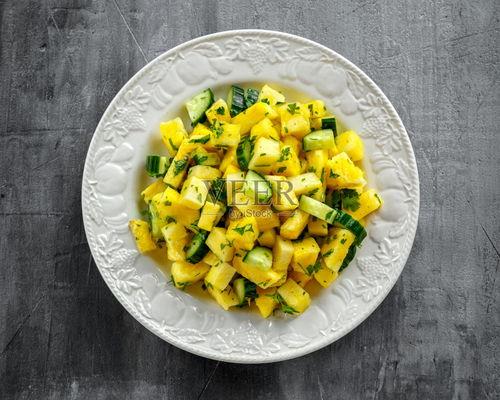 炒着吃很脆的瓜,炒瓜佳肴尽享美味时光