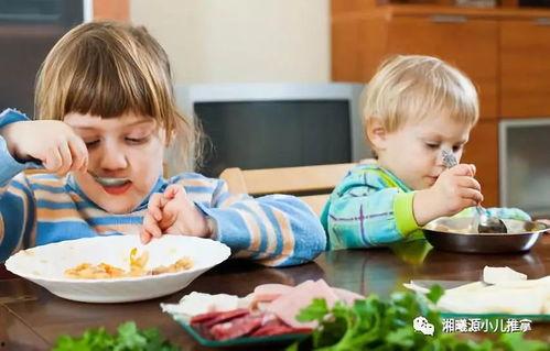 吃瓜婴儿吓傻了