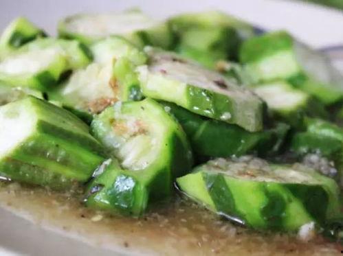 虫吃瓜文案,自然美味尽收眼底